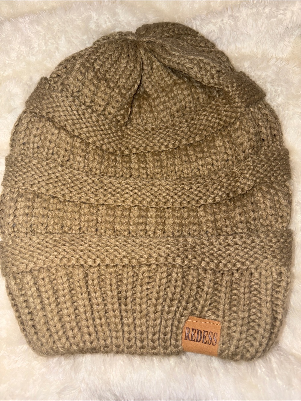 Redess Knit Beanie Hat in Camel